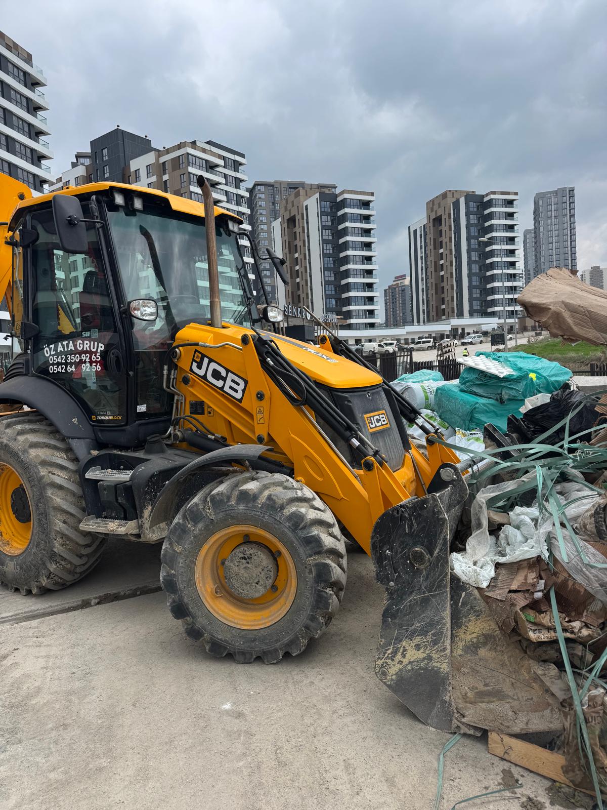 JCB 3CX Kazıcı Yükleyici Kepçe